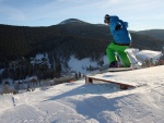 Board slide - Snowboarding v Harrachov (foto 9)