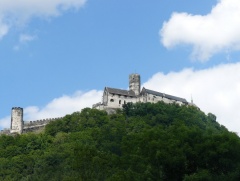Sttn hrad Bezdz Doksy